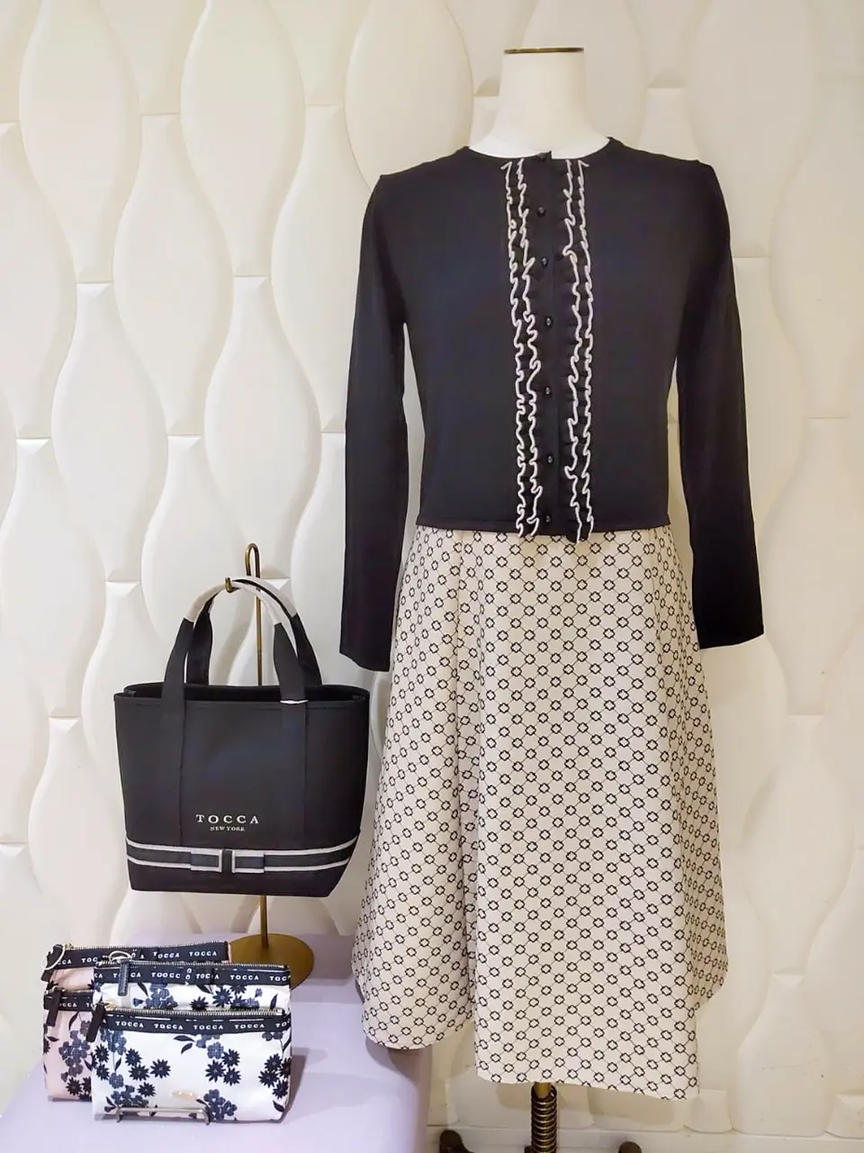  スタッフf コーディネート画像