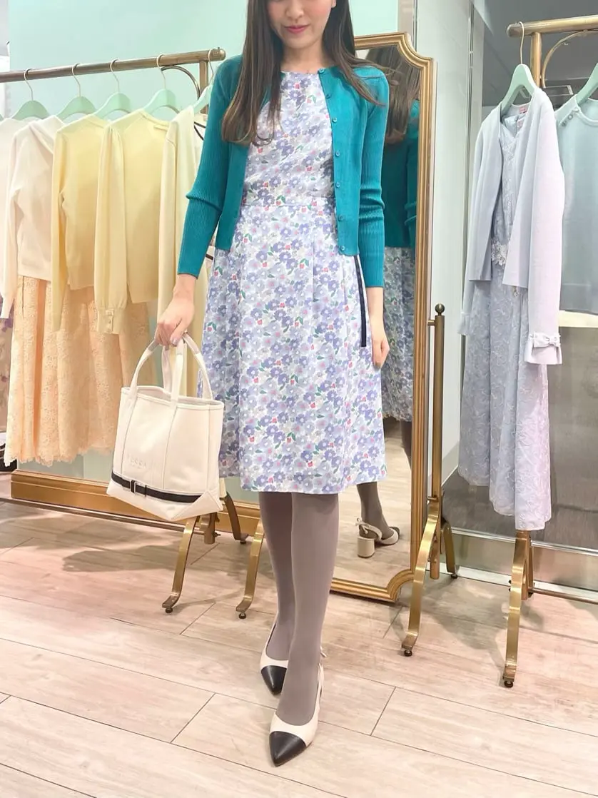  スタッフY コーディネート画像