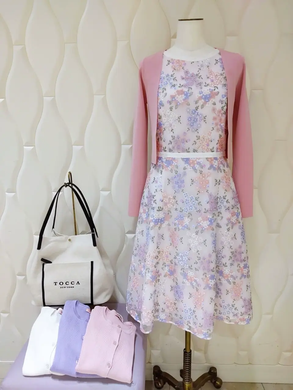  スタッフf コーディネート画像