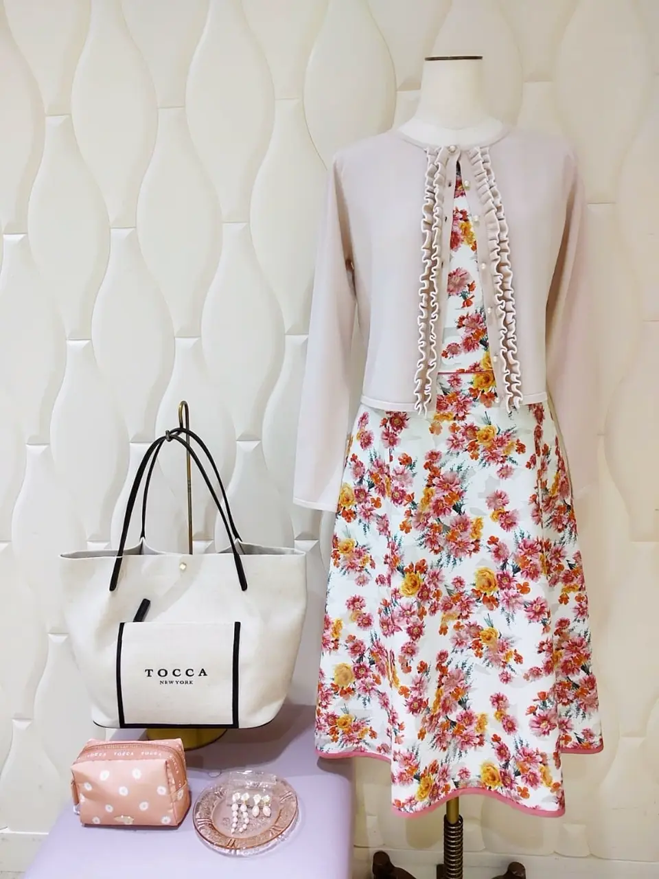  スタッフf コーディネート画像