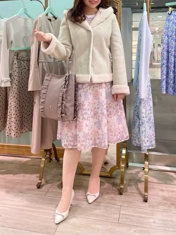 TOCCA スタッフT コーディネート画像