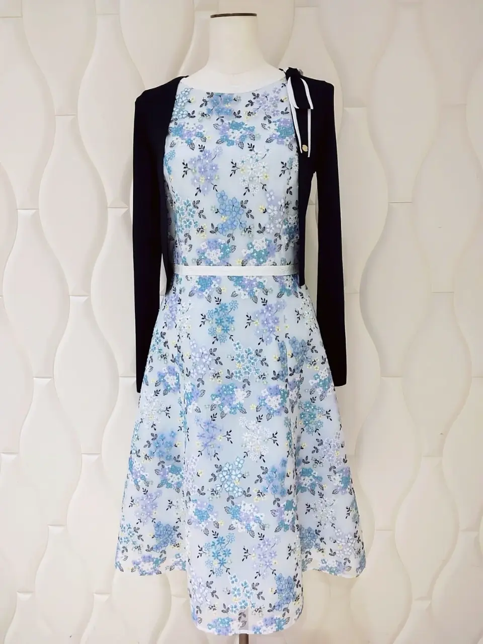  スタッフf コーディネート画像