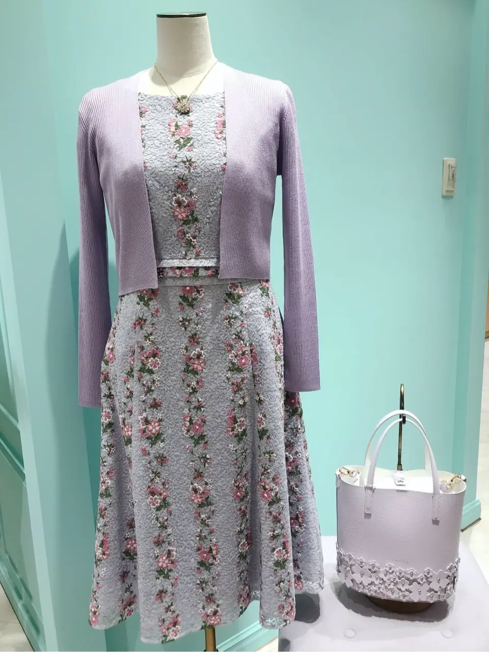 TOCCA スタッフT コーディネート画像