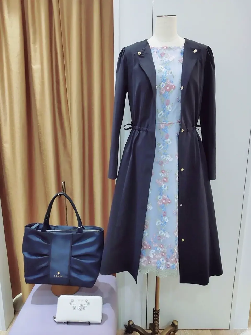  スタッフf コーディネート画像