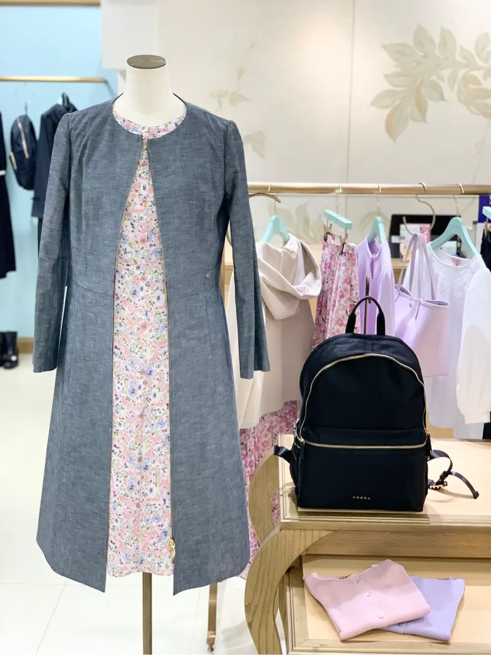  𝓕 コーディネート画像