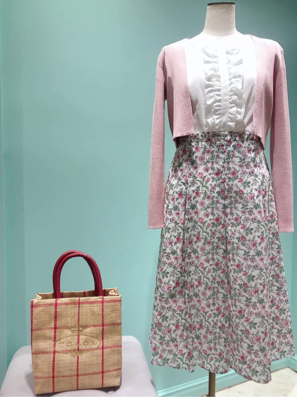 TOCCA スタッフT コーディネート画像