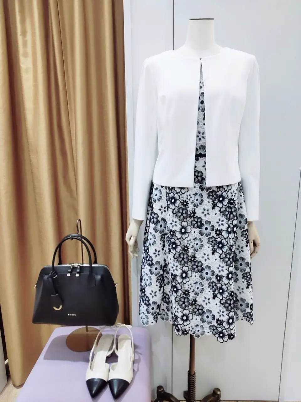  スタッフf コーディネート画像