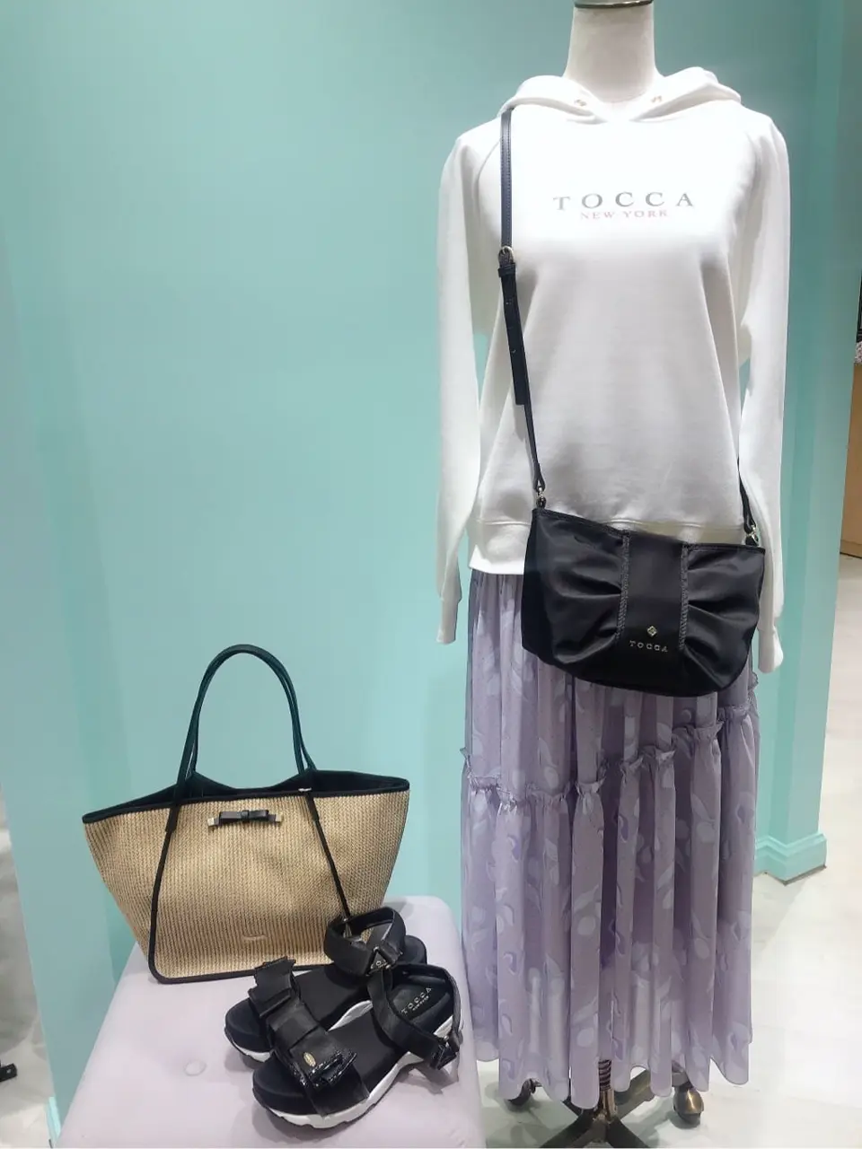 TOCCA スタッフT コーディネート画像