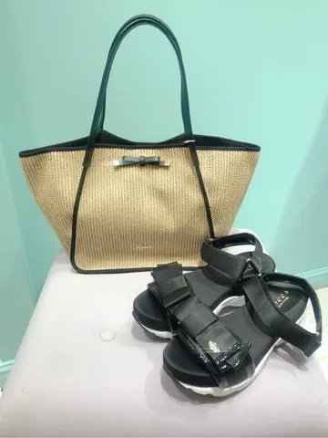 TOCCA スタッフT コーディネート画像