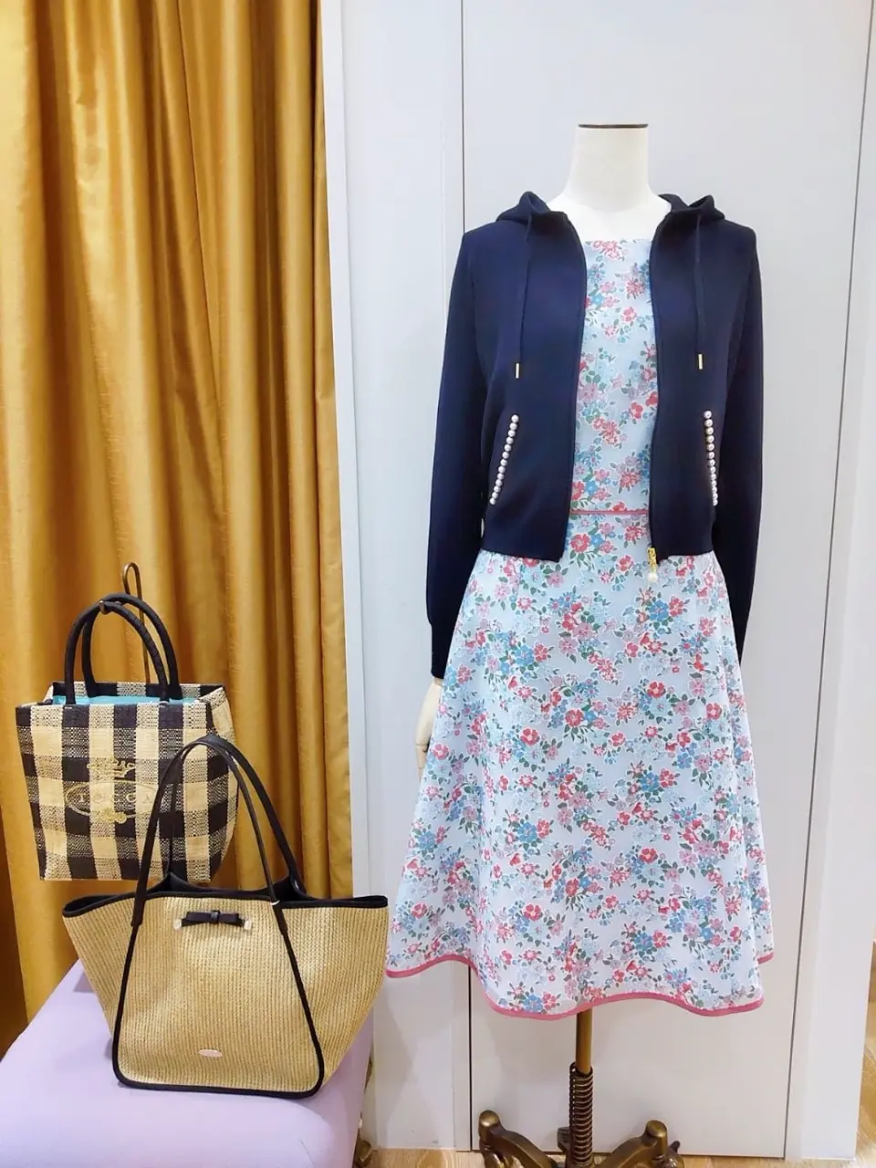  スタッフf コーディネート画像