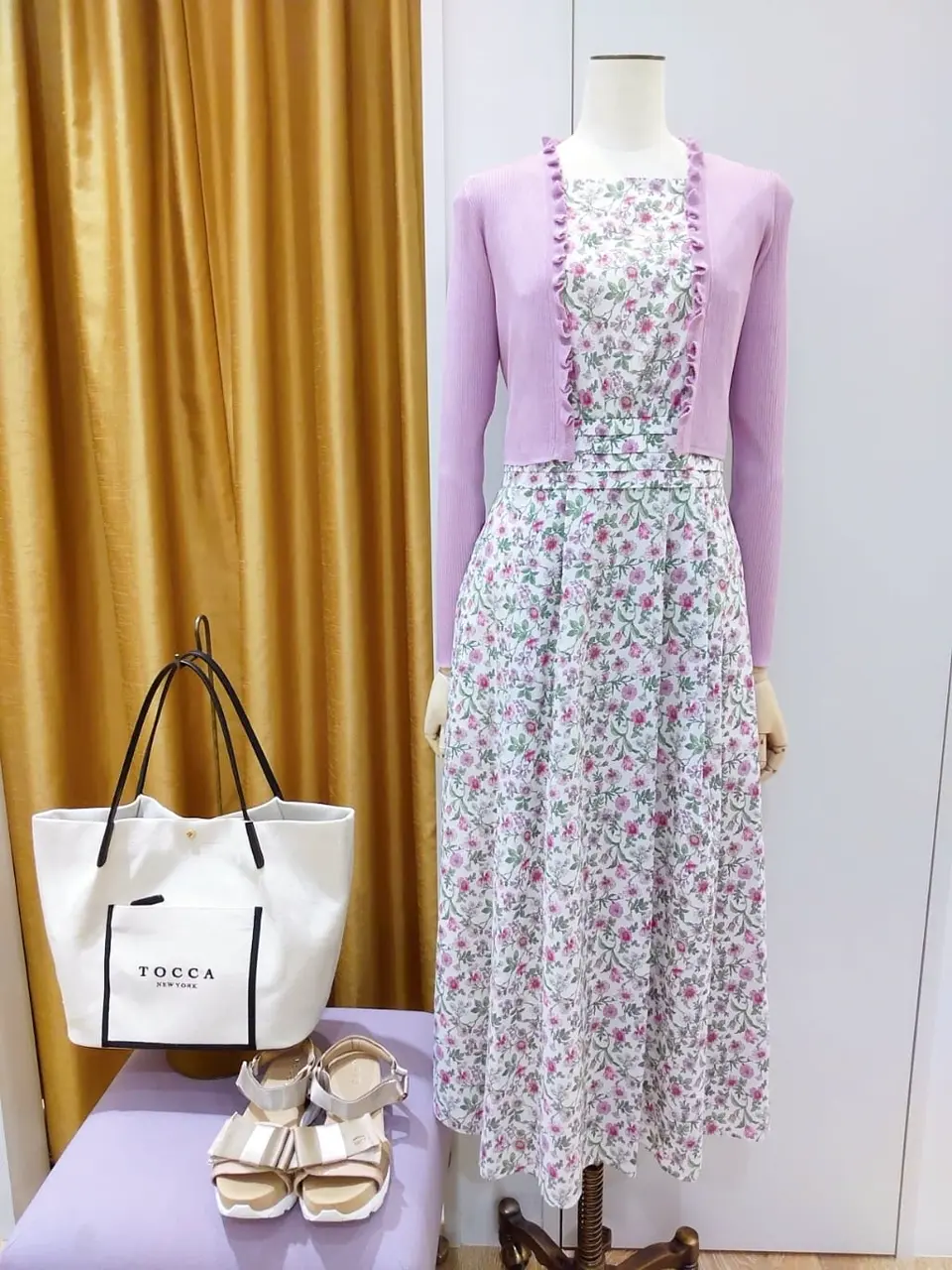  スタッフf コーディネート画像