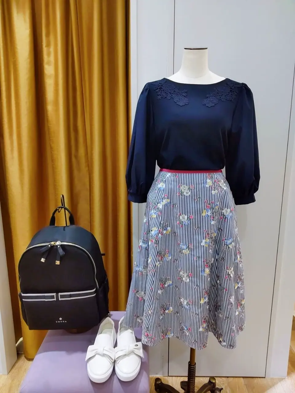  スタッフf コーディネート画像