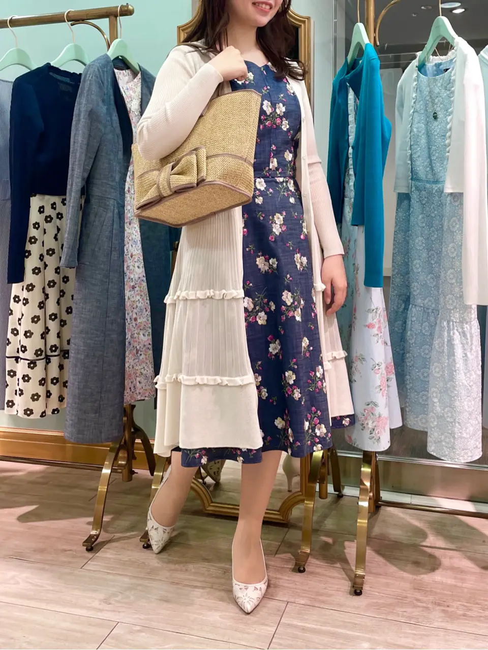 TOCCA スタッフT コーディネート画像