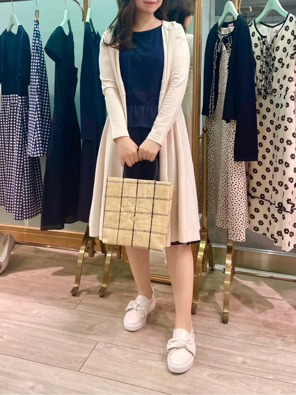  スタッフT コーディネート画像