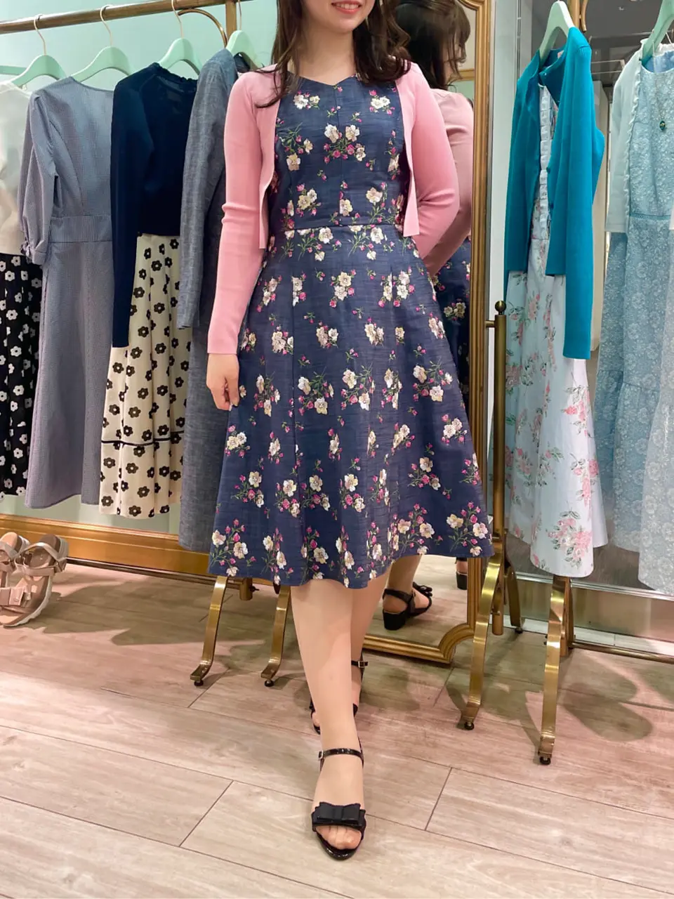 TOCCA スタッフT コーディネート画像