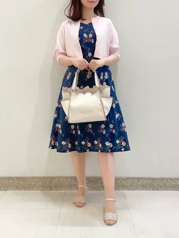 TOCCA スタッフT コーディネート画像