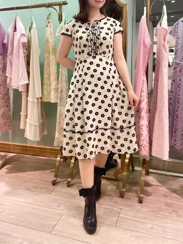 TOCCA スタッフT コーディネート画像