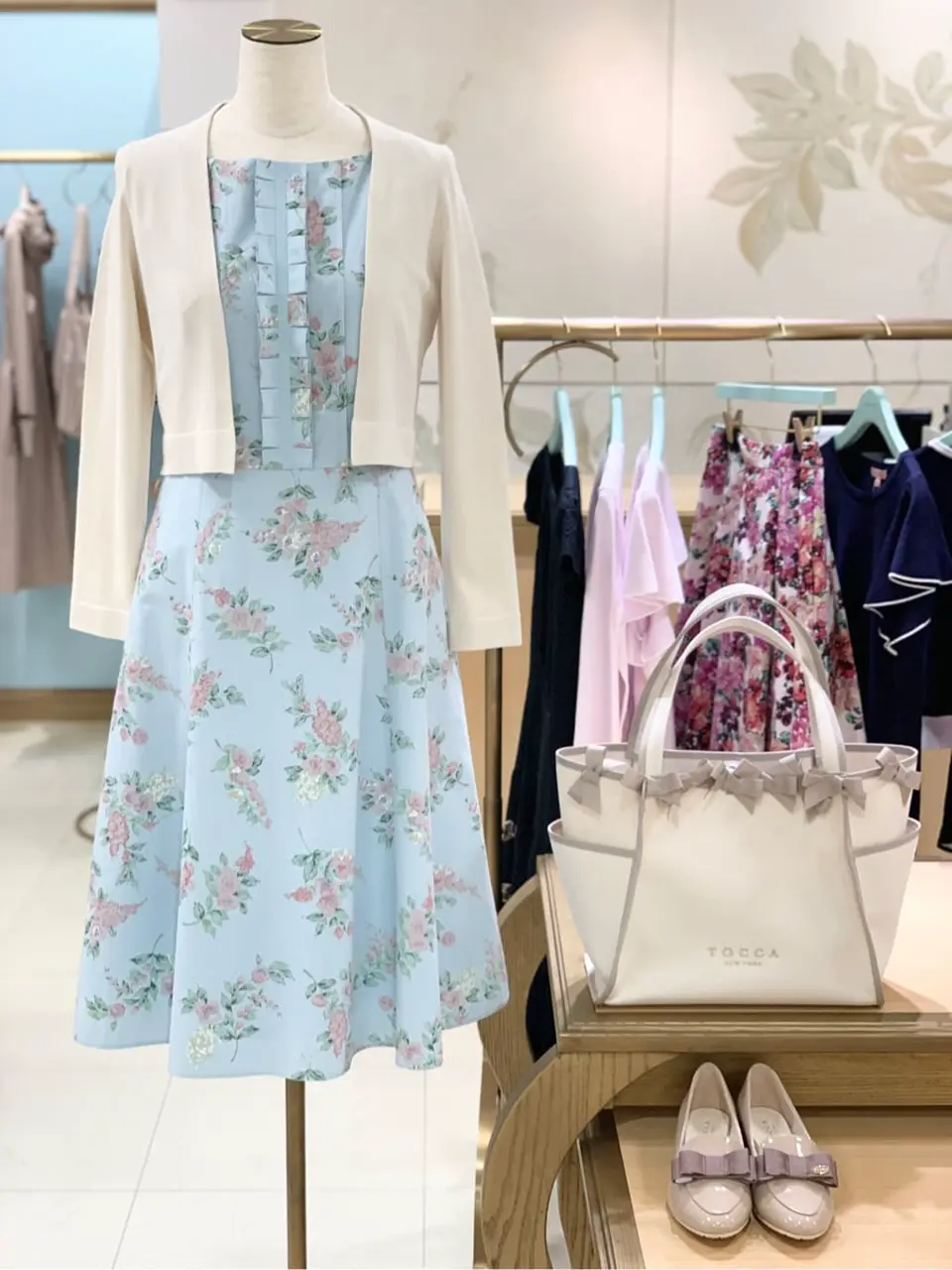  𝓕 コーディネート画像