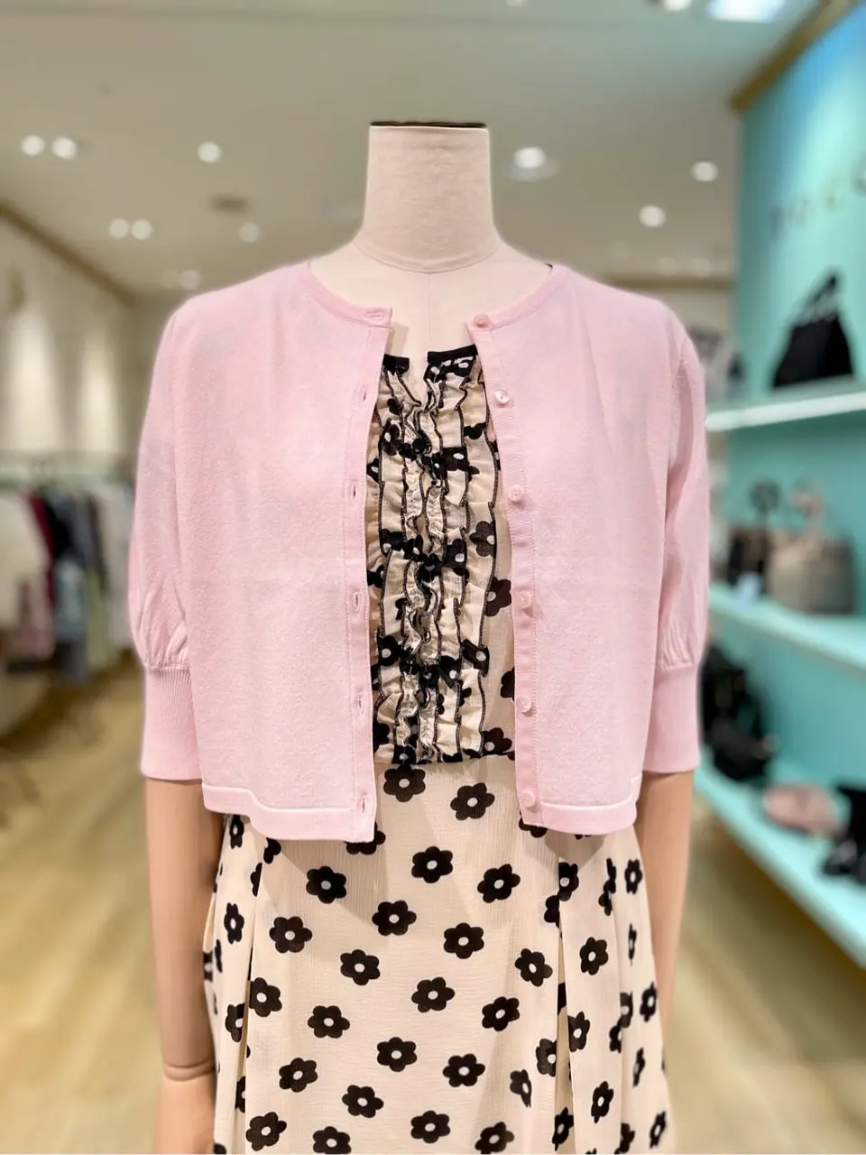 TOCCA スタッフB コーディネート画像