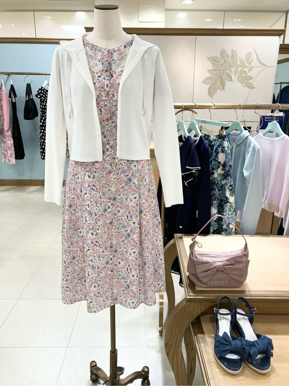  𝓕 コーディネート画像