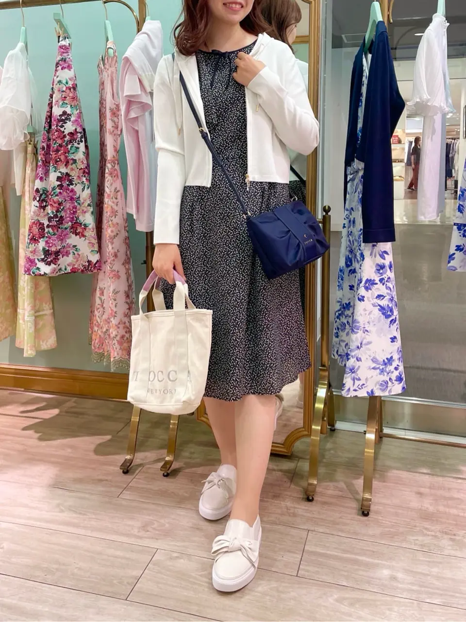  スタッフT コーディネート画像