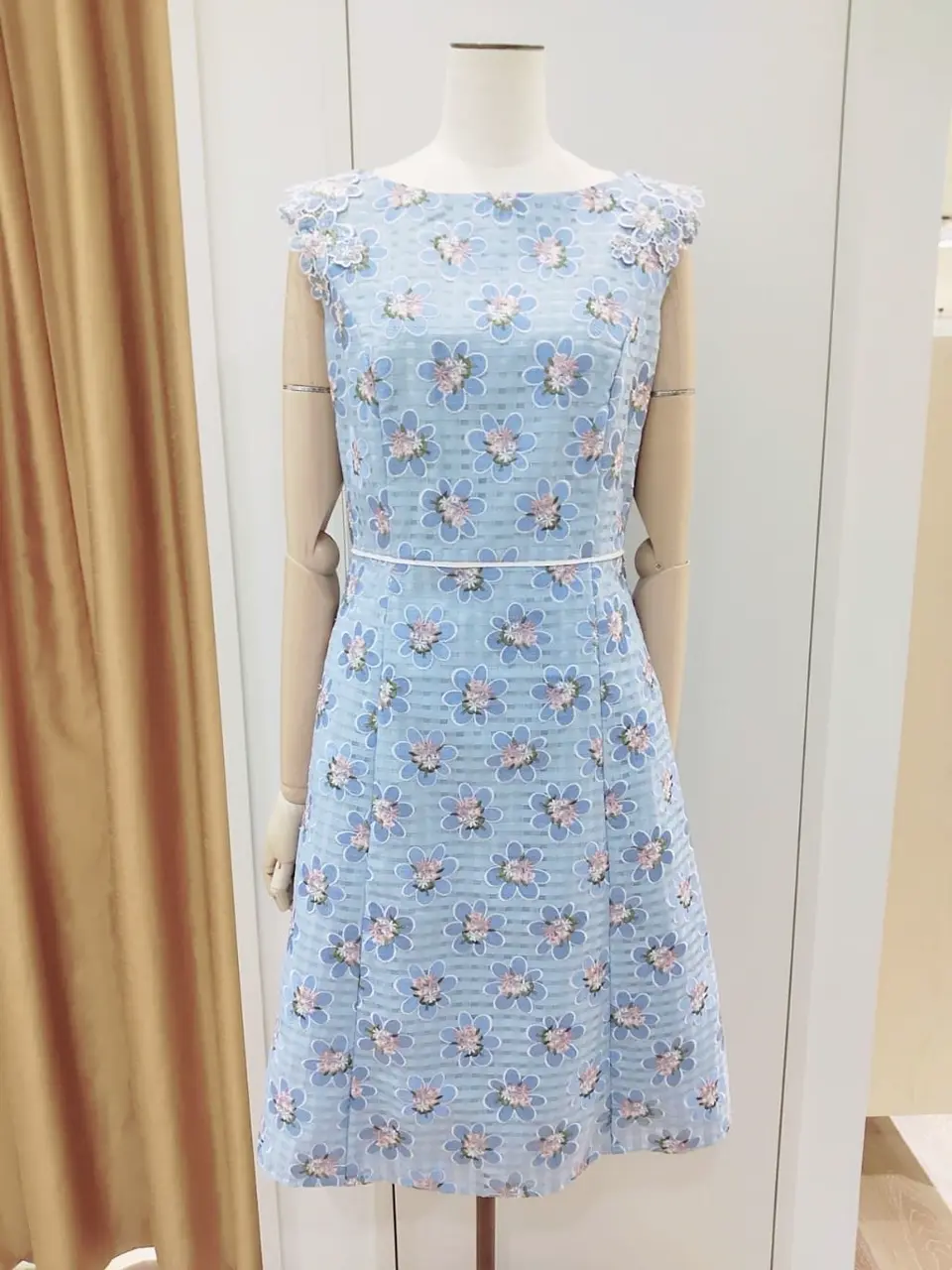 TOCCA スタッフf コーディネート画像