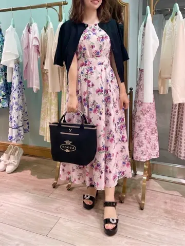 TOCCA スタッフT コーディネート画像