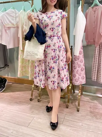 TOCCA スタッフT コーディネート画像