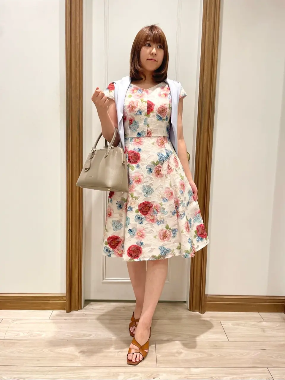  スタッフ ｍ コーディネート画像