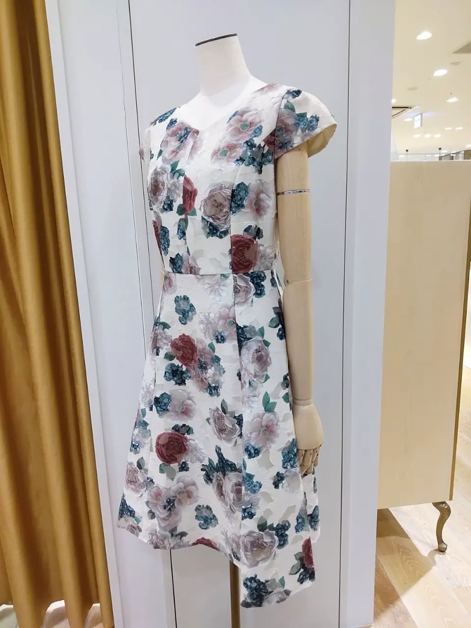 TOCCA スタッフf コーディネート画像