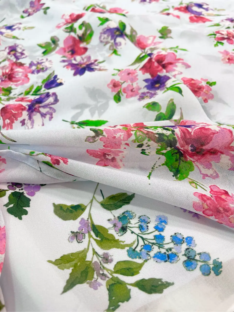 TOCCA スタッフT コーディネート画像