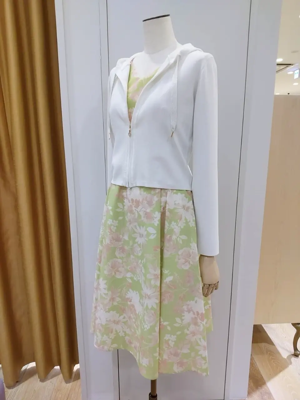 TOCCA スタッフf コーディネート画像