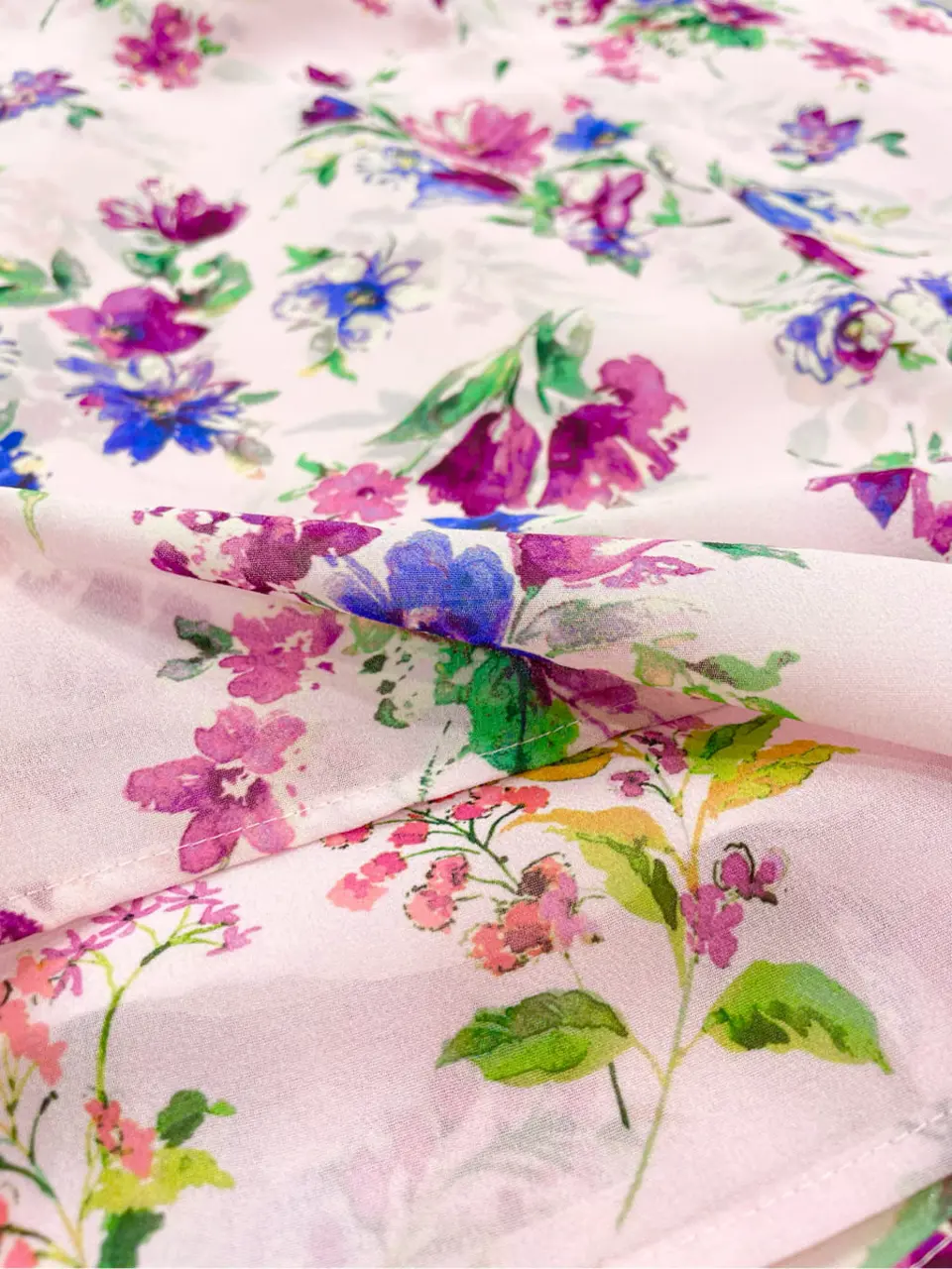 TOCCA スタッフT コーディネート画像