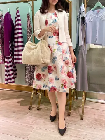 TOCCA スタッフT コーディネート画像