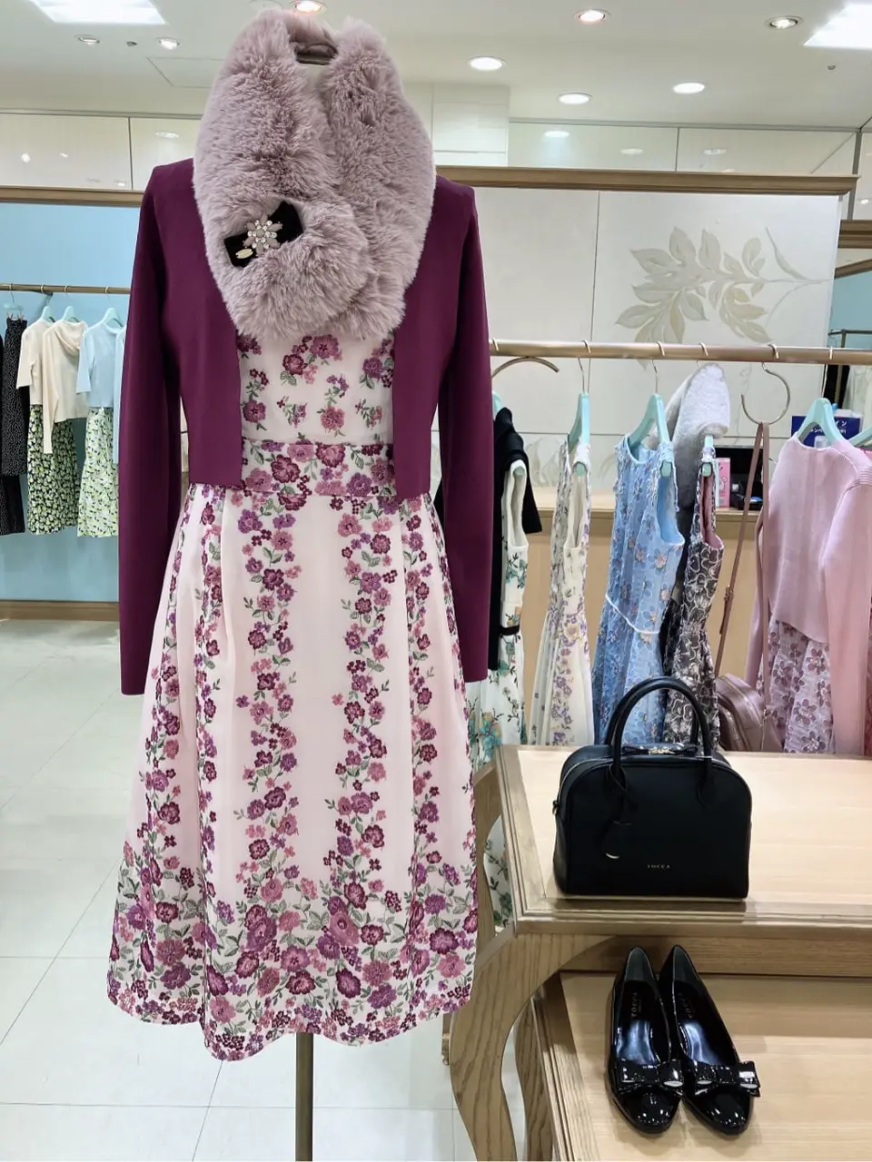  𝓕 コーディネート画像