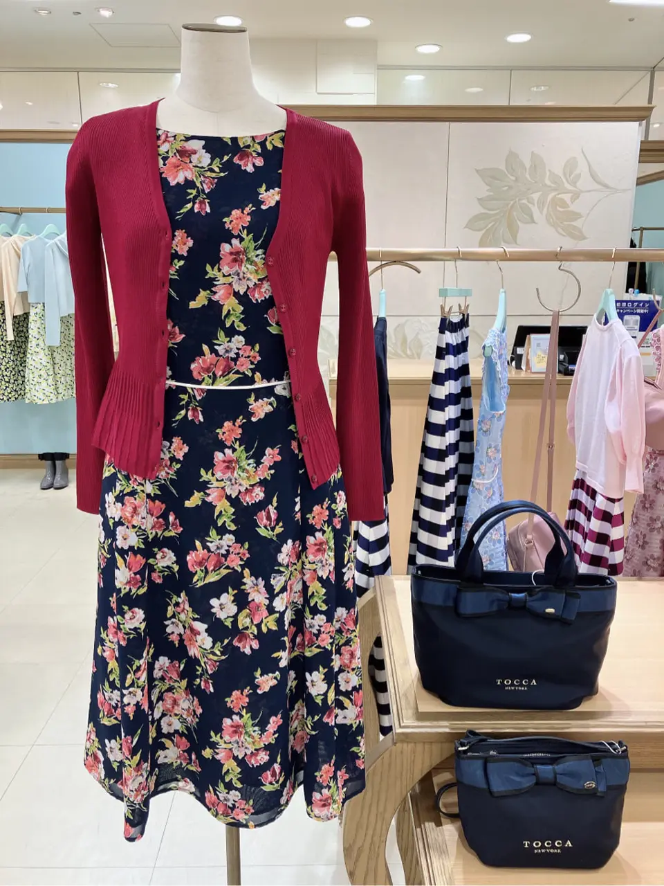  𝓕 コーディネート画像