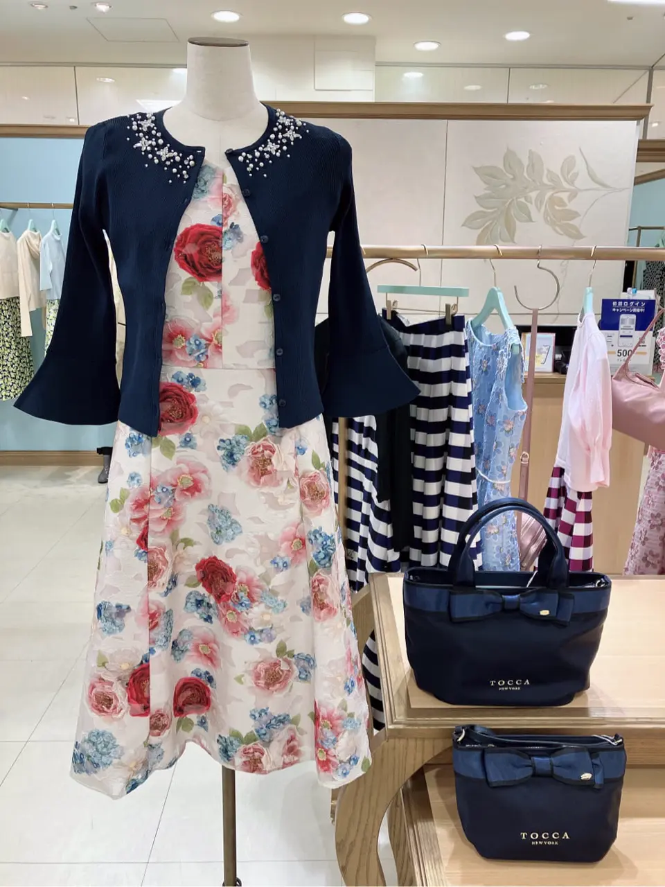  𝓕 コーディネート画像