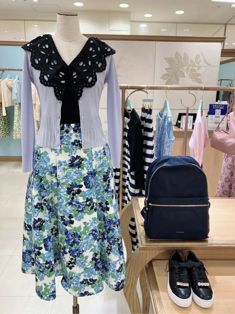  𝓕 コーディネート画像