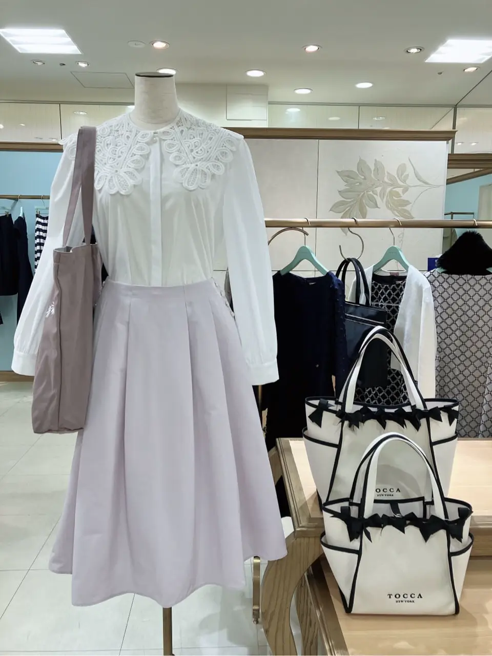  𝓕 コーディネート画像