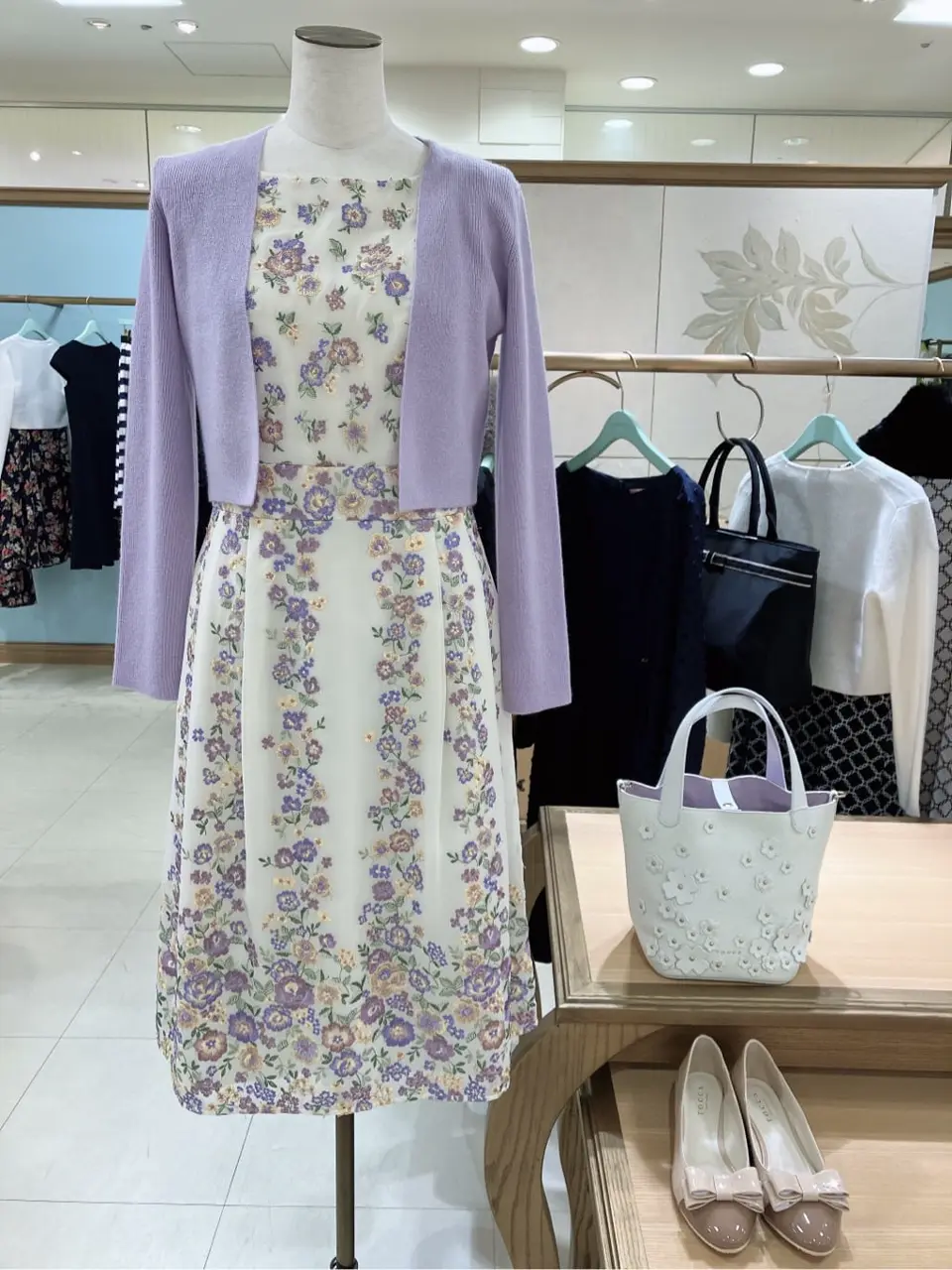  𝓕 コーディネート画像