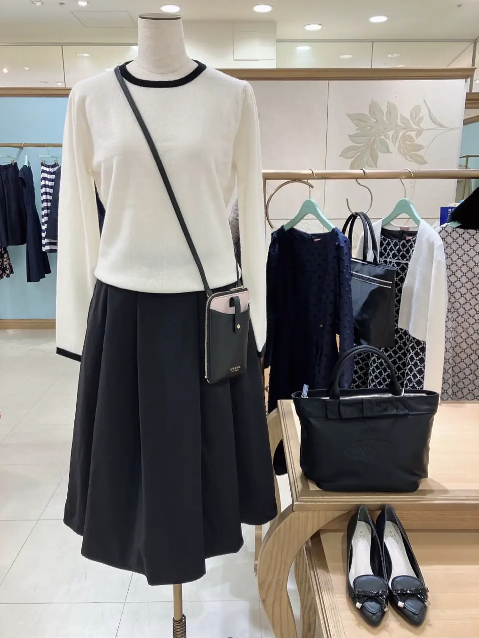  𝓕 コーディネート画像