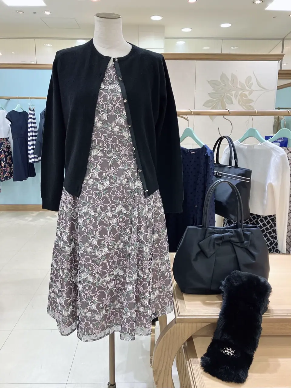  𝓕 コーディネート画像