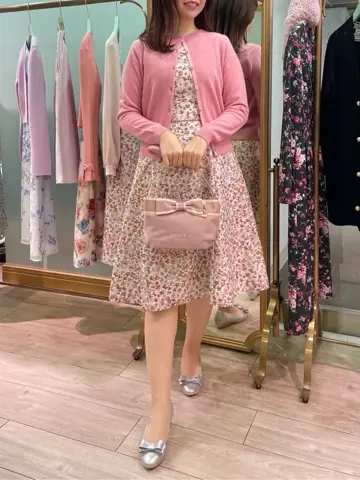 TOCCA スタッフT コーディネート画像