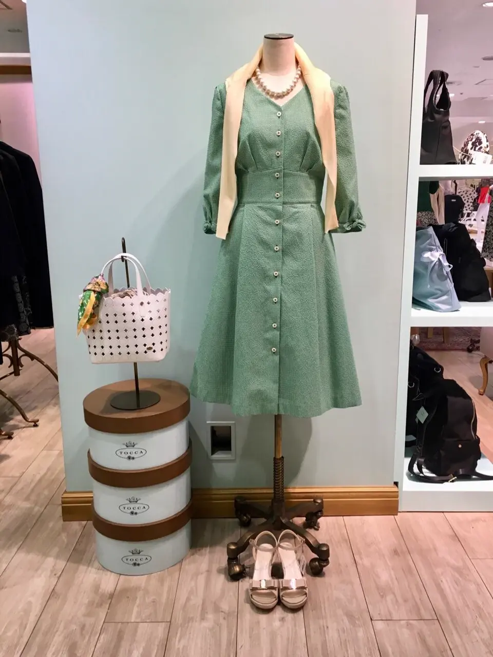  スタッフY コーディネート画像