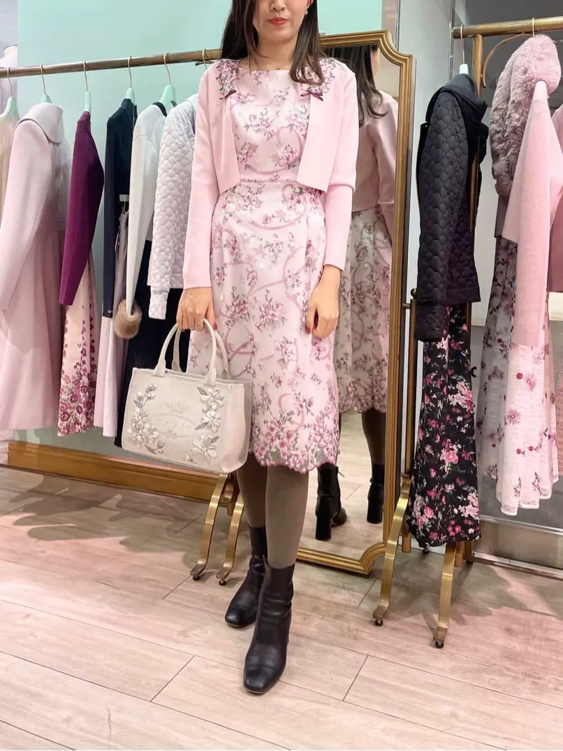  スタッフY コーディネート画像