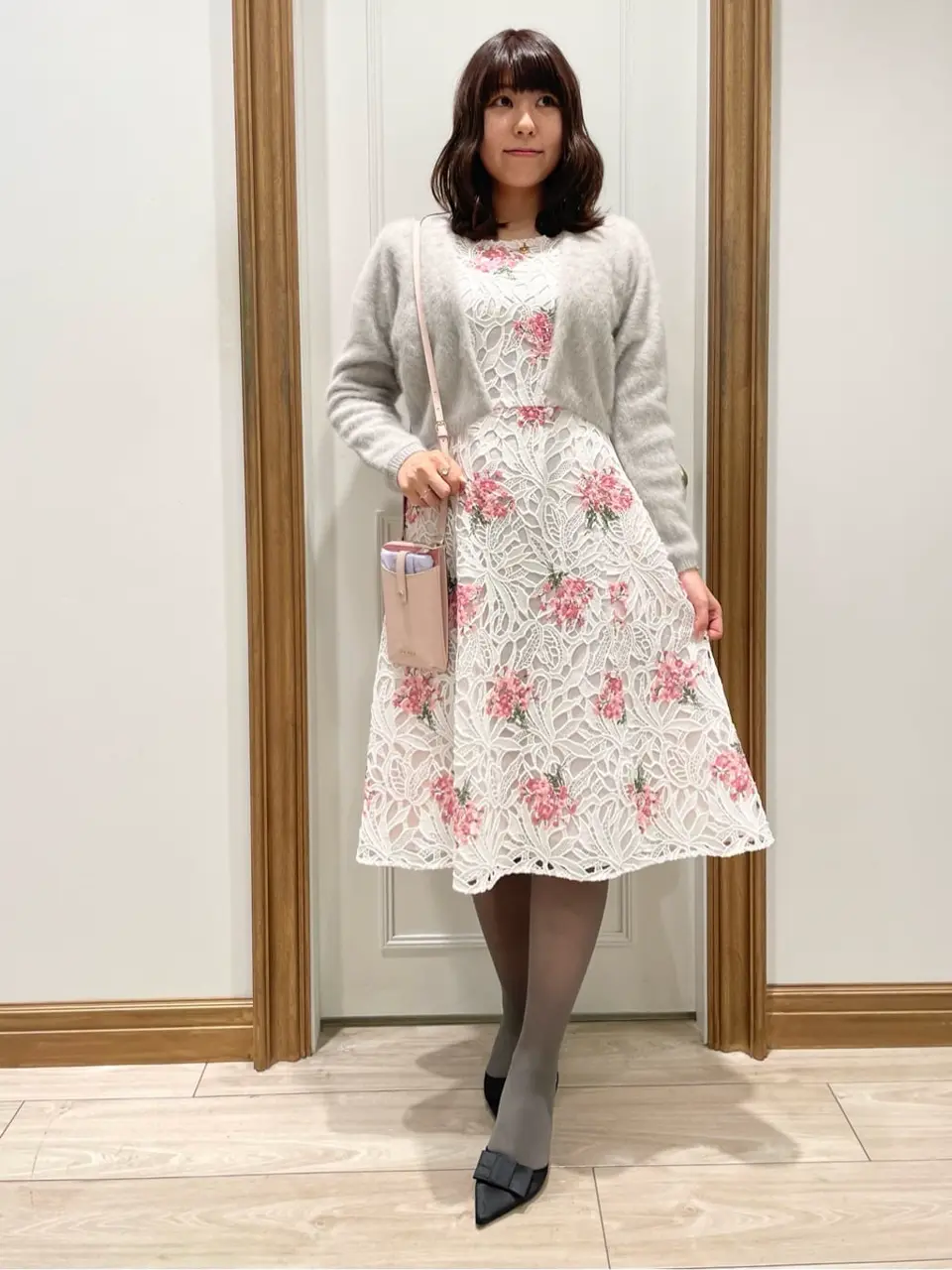  スタッフ ｍ コーディネート画像