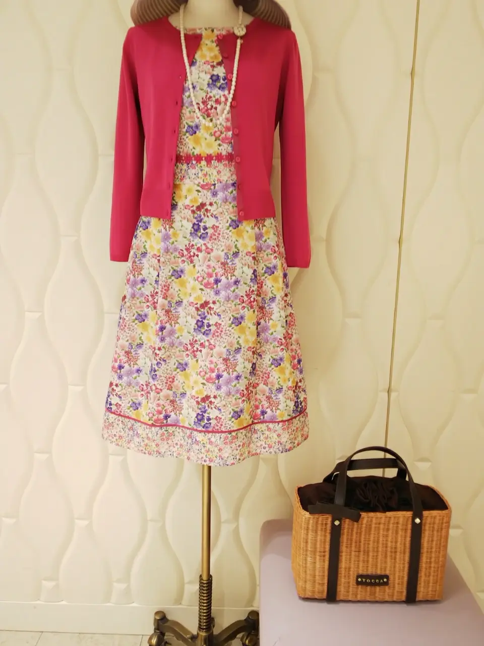  スタッフf コーディネート画像