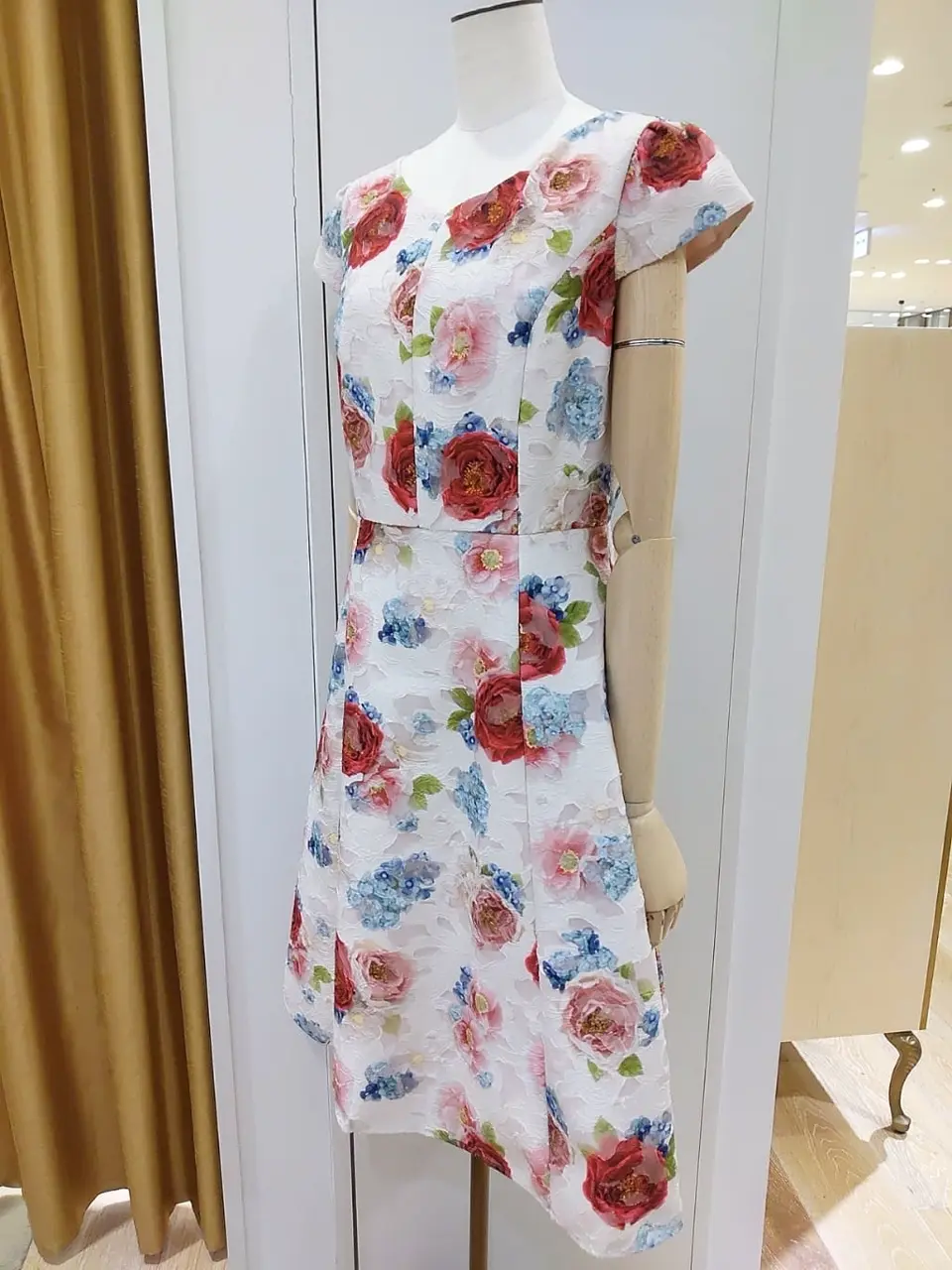 TOCCA スタッフf コーディネート画像