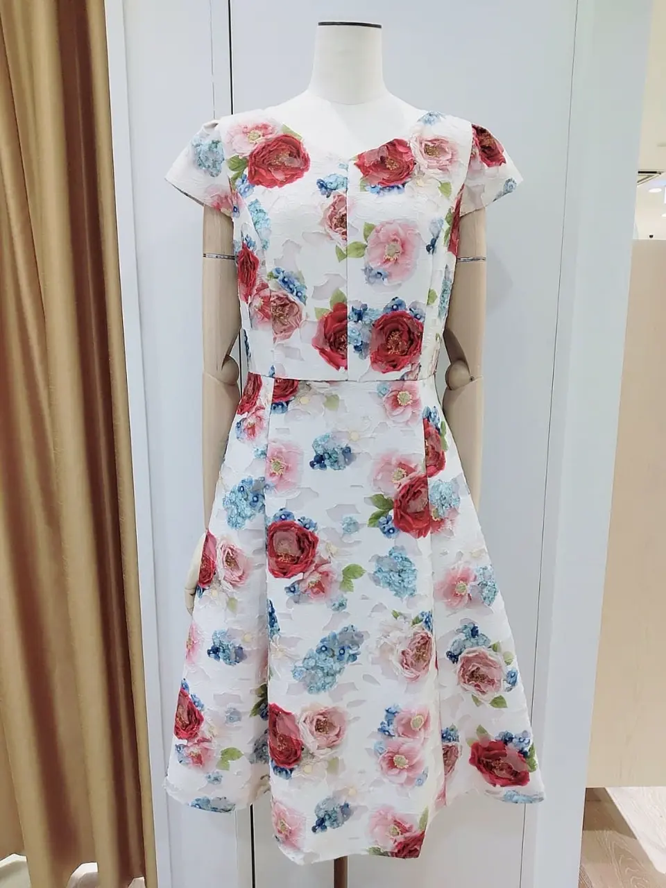 TOCCA スタッフf コーディネート画像