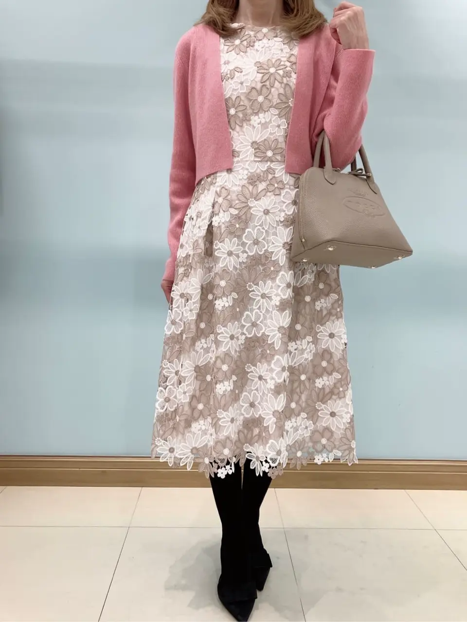  𝓕 コーディネート画像